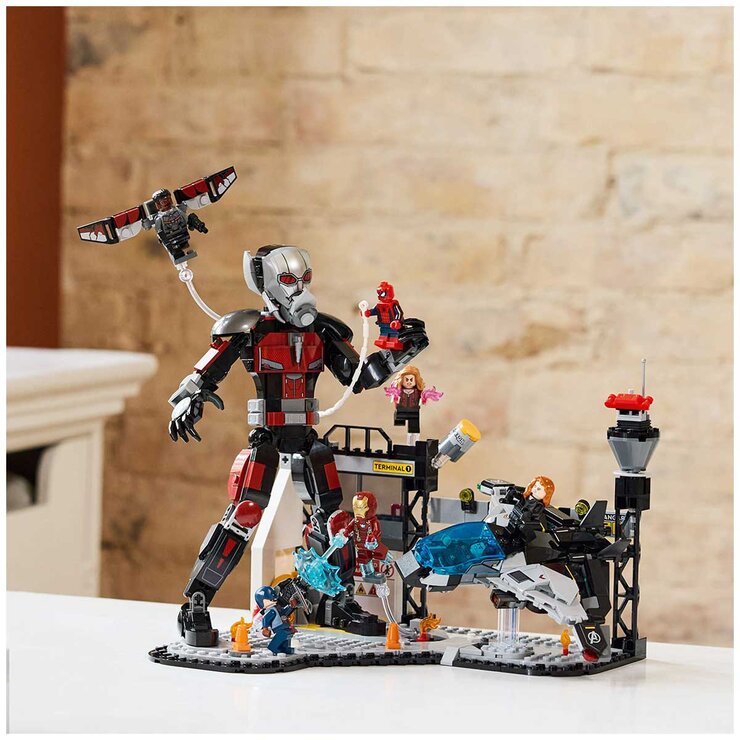 LEGO Marvel Captain America Civil War Action Battle Buildable Playset 76314 LEGO Marvel Captain America Civil War Action Battle Buildable Playset 76314