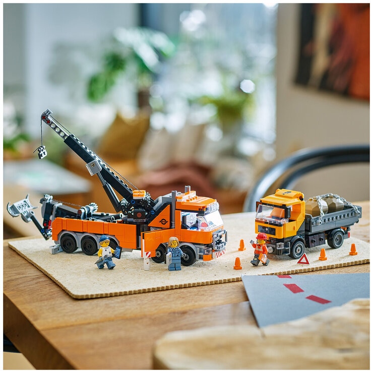 LEGO Heavy-Duty Recovery Tow Truck with Crane 60467