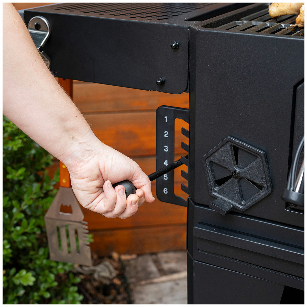 Masterbuilt 91cm Charcoal Wagon Grill