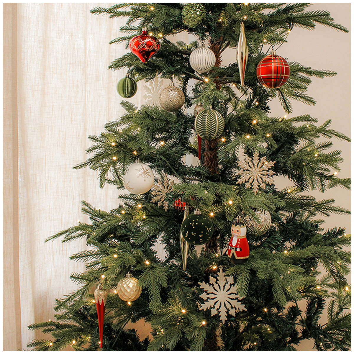 CGH Holiday Ornament Assortment 80 Piece Set Red And Green CGH Holiday Ornament Assortment 80 Piece Set Red And Green