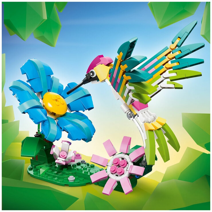 LEGO Creator 3 in 1 Wild Animals Colourful Hummingbird 31384