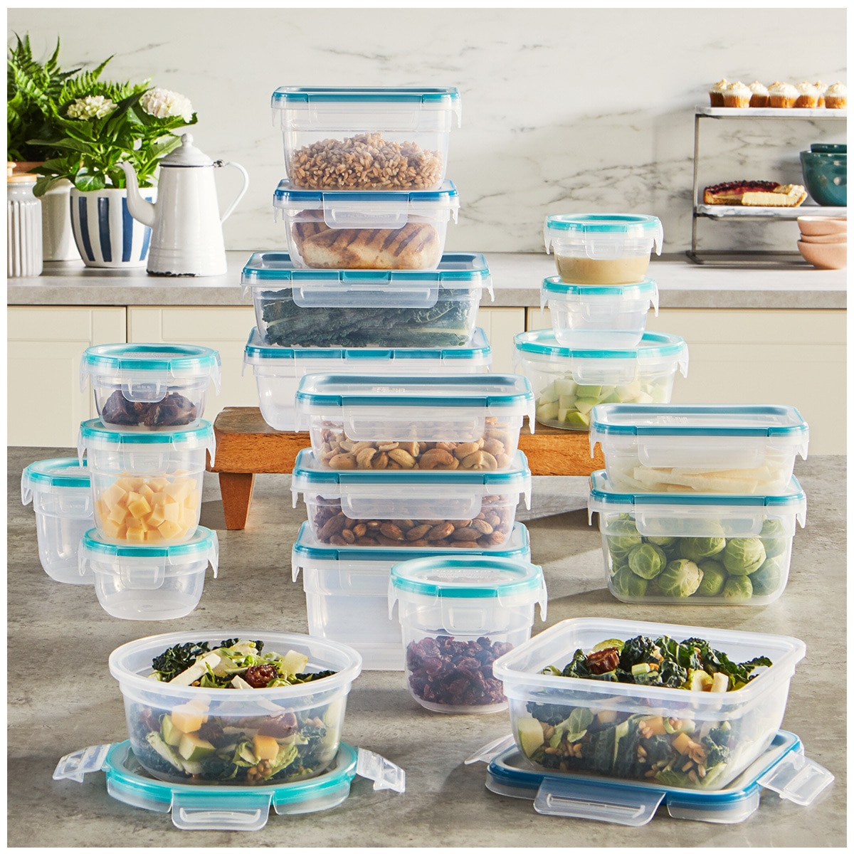 Snapware 38 piece Plastic Set