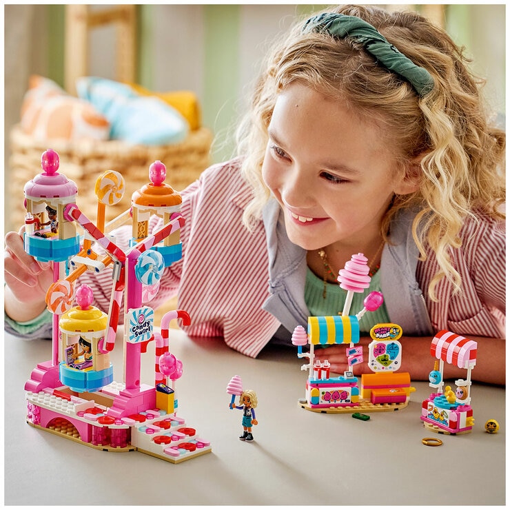 LEGO Friends Candy and Cupcake Ferris Wheel 42700
