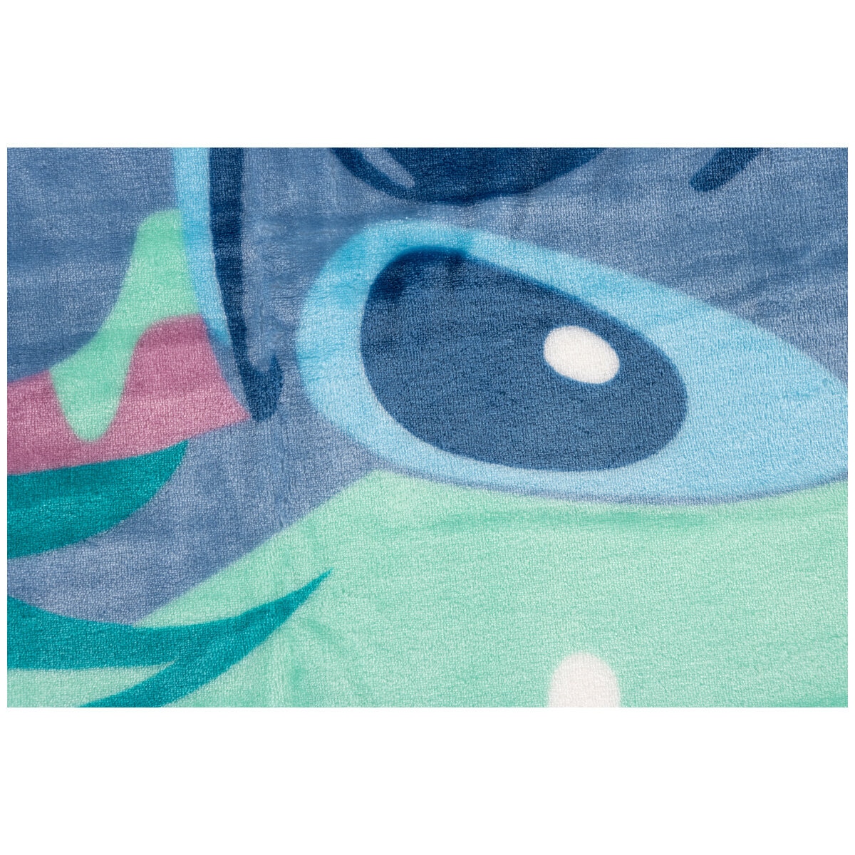 Licensed Oversized Throw 150cm x 198cm