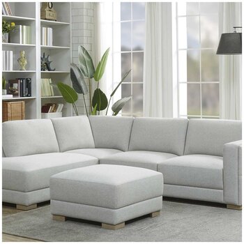 Synergy Home Furnishings Fabric Sectional With Ottoman