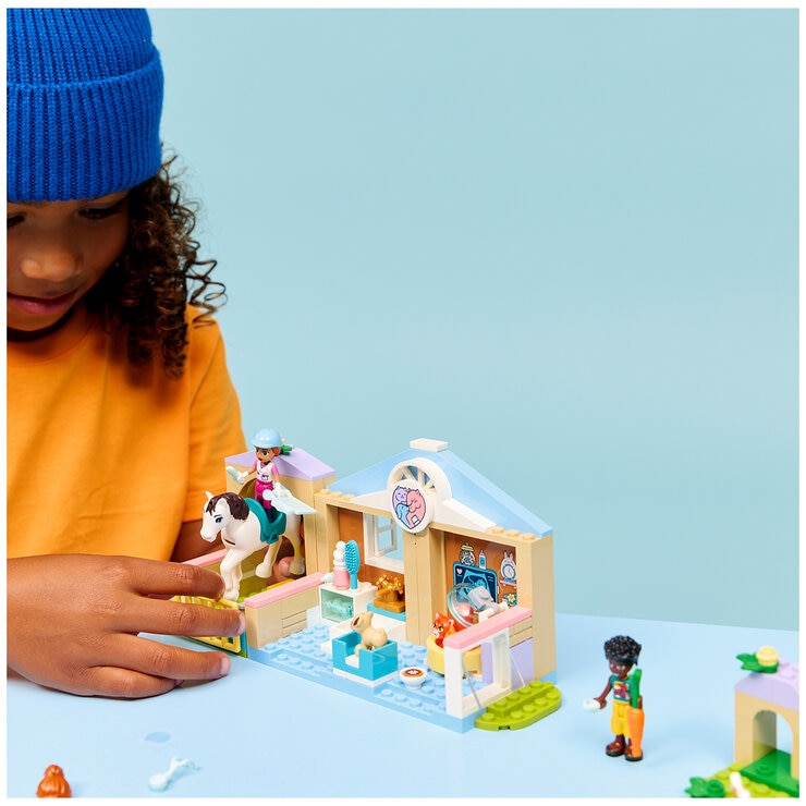 LEGO Friends Animal Vet Clinic 42696