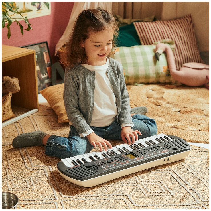 CASIO Casiotone 44 Key Portable Mini Keyboard SA81 CASIO Casiotone 44 Key Portable Mini Keyboard SA81