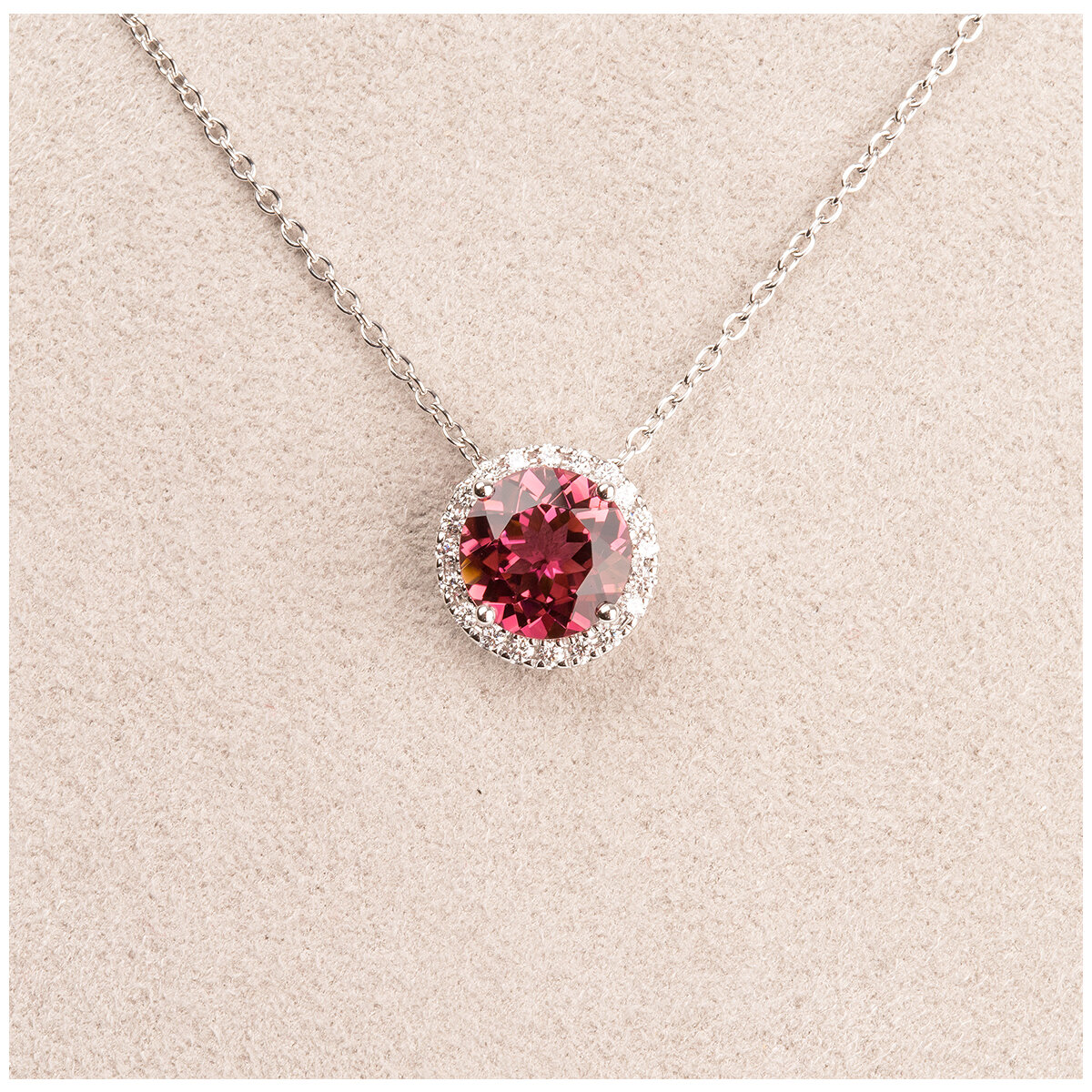 18KT White Gold 0.25ctw Diamond And Pink Tourmaline Pendant