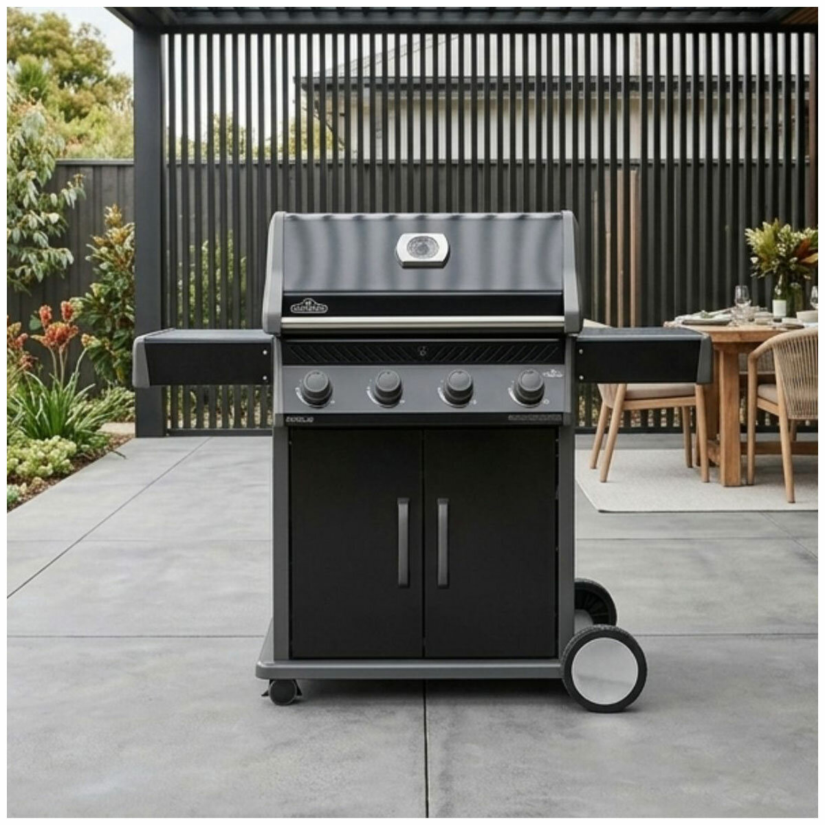 Napoleon Rouge 525 Propane Gas Grill