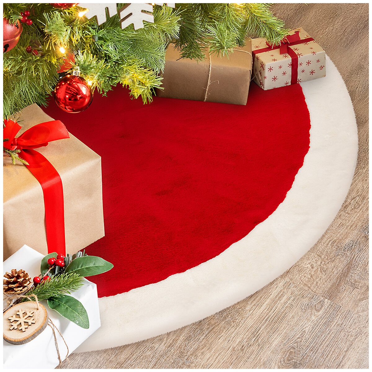 Mon Chateau Faux Fur Tree Skirt Red