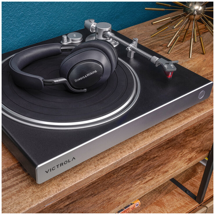 Victrola Hi-Res Carbon Turntable VTR-2500-BSL-INT Victrola Hi-Res Carbon Turntable VTR-2500-BSL-INT