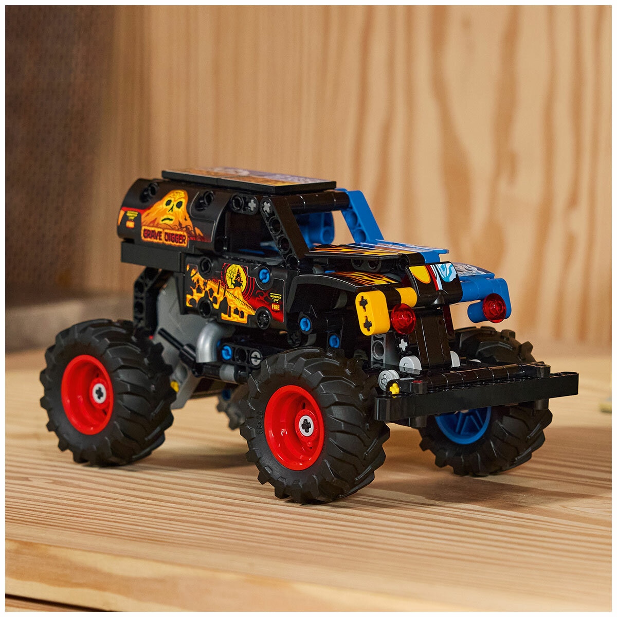 LEGO Technic Monster Jam Grave Digger Fire and Ice 42219