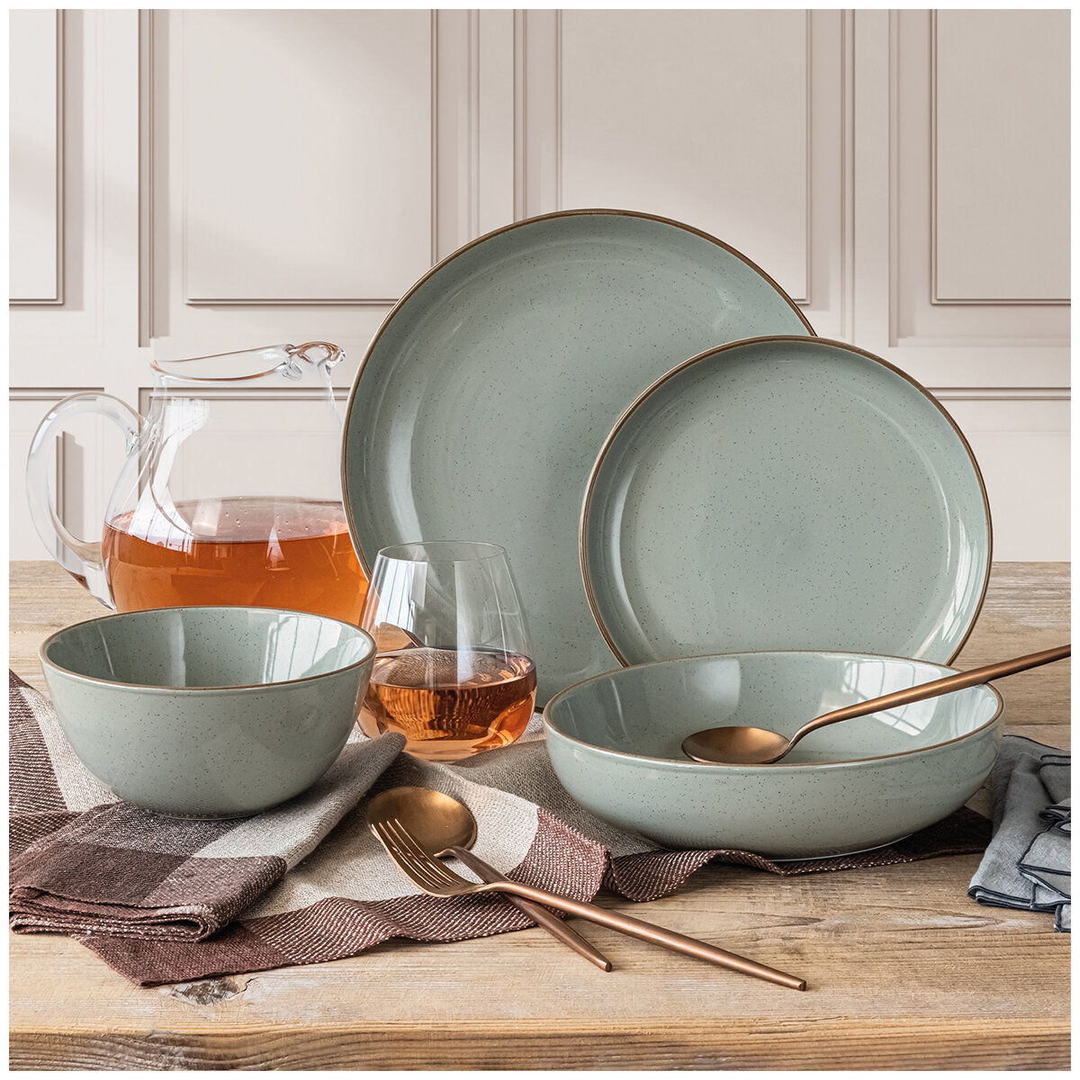 over&back Options Dinnerware 16 Piece Set