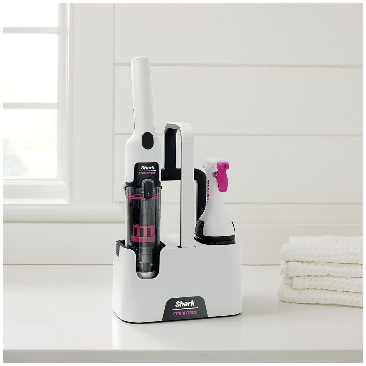 Shark Stainforce Cordless Spot Cleaner HX100ANZ Shark Stainforce Cordless Spot Cleaner HX100ANZ