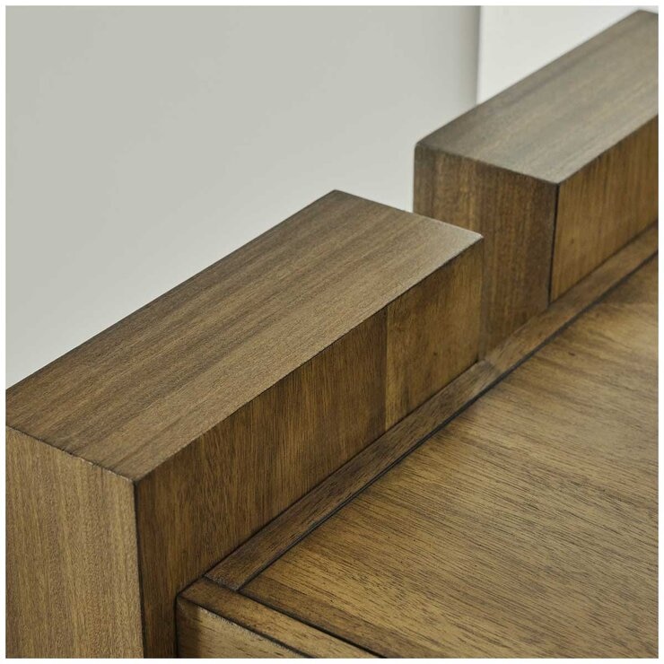 Universal Broadmoore Bookcase