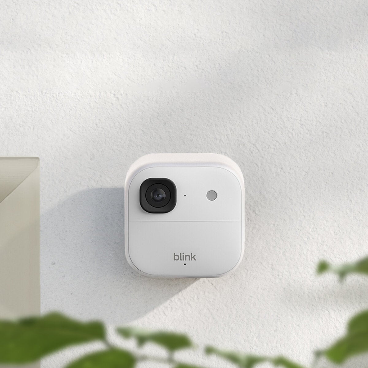 Blink 2K+ Camera 6 Piece Set White B0H2XJHNGS Blink 2K+ Camera 6 Piece Set White B0H2XJHNGS