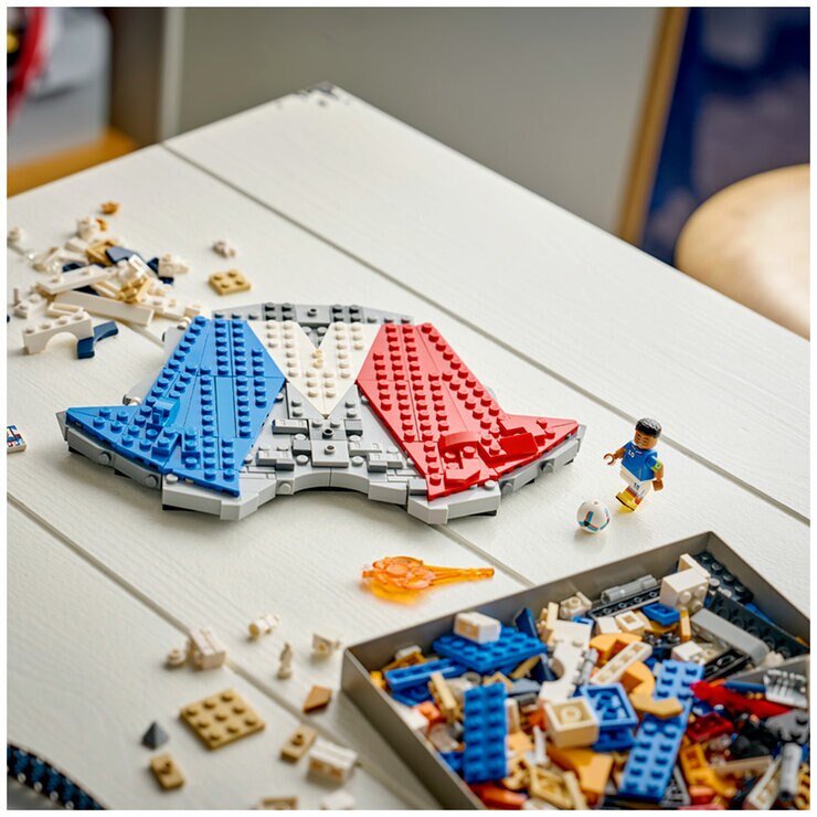 LEGO Editions Kylian Mbappé 43013