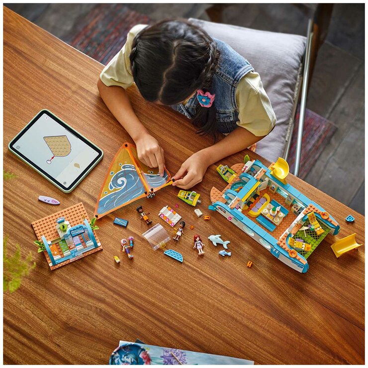 LEGO Travel Boat Adventure 42664