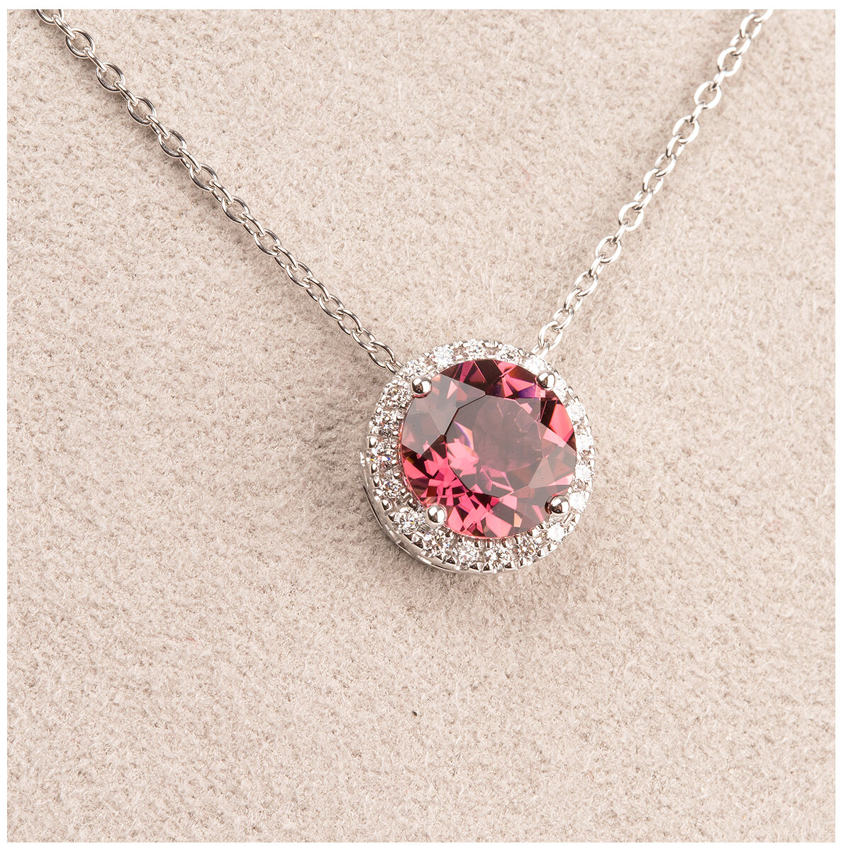 18KT White Gold 0.25ctw Diamond And Pink Tourmaline Pendant