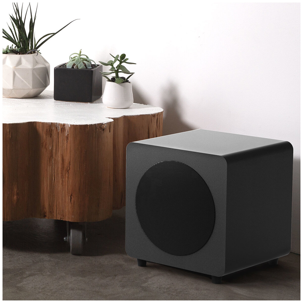 Kanto SUB8 300W 8 Inch Sealed Powered Subwoofer Matte Black KO-SUB8VMB-I