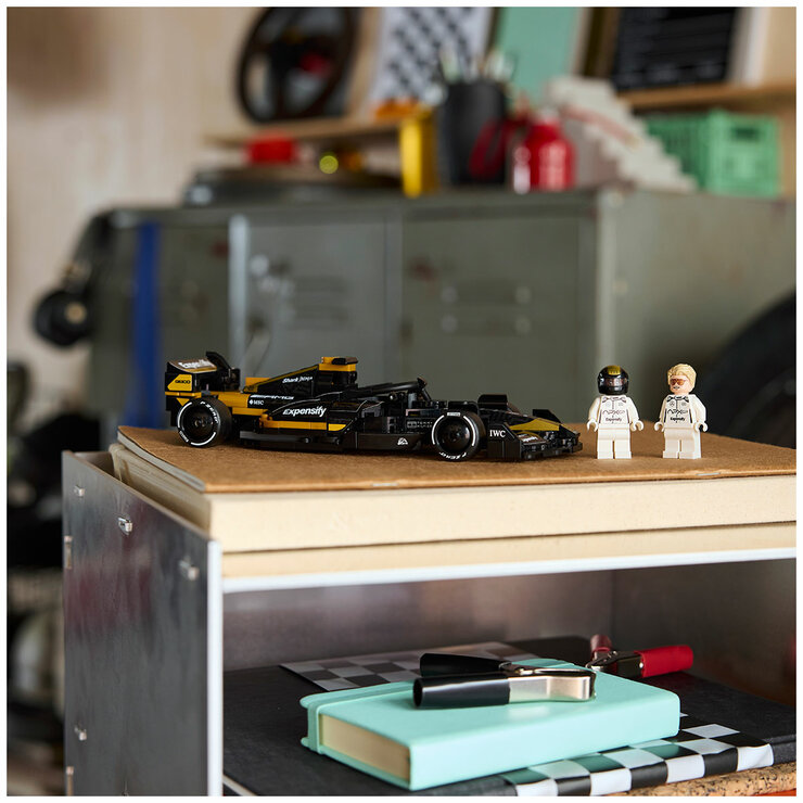 LEGO Speed Champions APXGP Team Race Car from F1 The Movie 77252