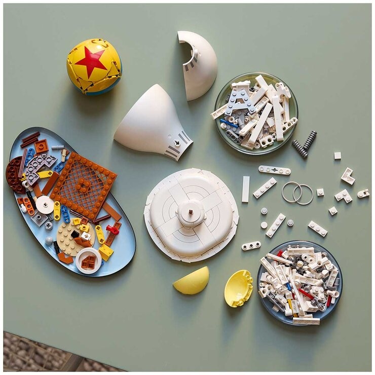 LEGO Ideas Disney Pixar Luxo Jr. 21357 LEGO Ideas Disney Pixar Luxo Jr. 21357