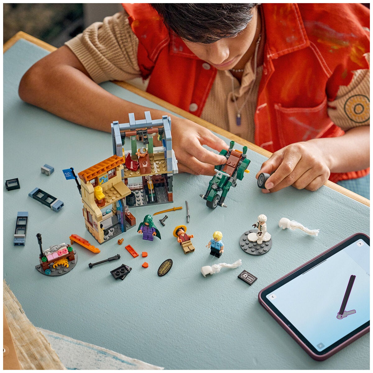 LEGO One Piece Showdown with Captain Smoker 75642