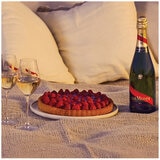 G.H. Mumm Cordon Rouge Brut Champagne 750ml & 2 Flutes Set G.H. Mumm Cordon Rouge Brut Champagne 750ml & 2 Flutes Set