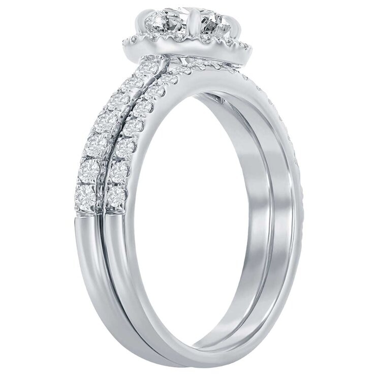 18KT White Gold 1.03ctw Diamond Bridal Set 0.50ctw Centre Stone