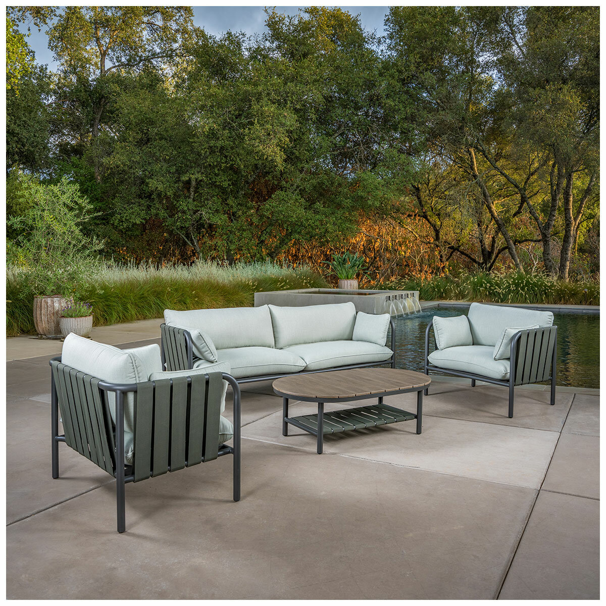 SunVilla Hagen Seating 4 Piece Set