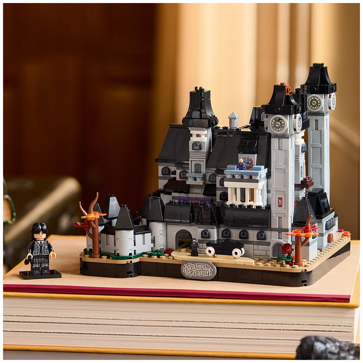 LEGO Wednesday Nevermore Academy 76788 LEGO Wednesday Nevermore Academy 76788