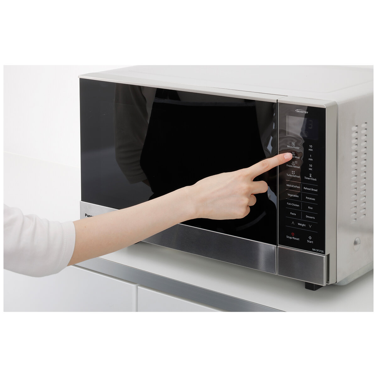Panasonic 27L Flatbed Microwave Oven 850W NNSF57QSQPQ C