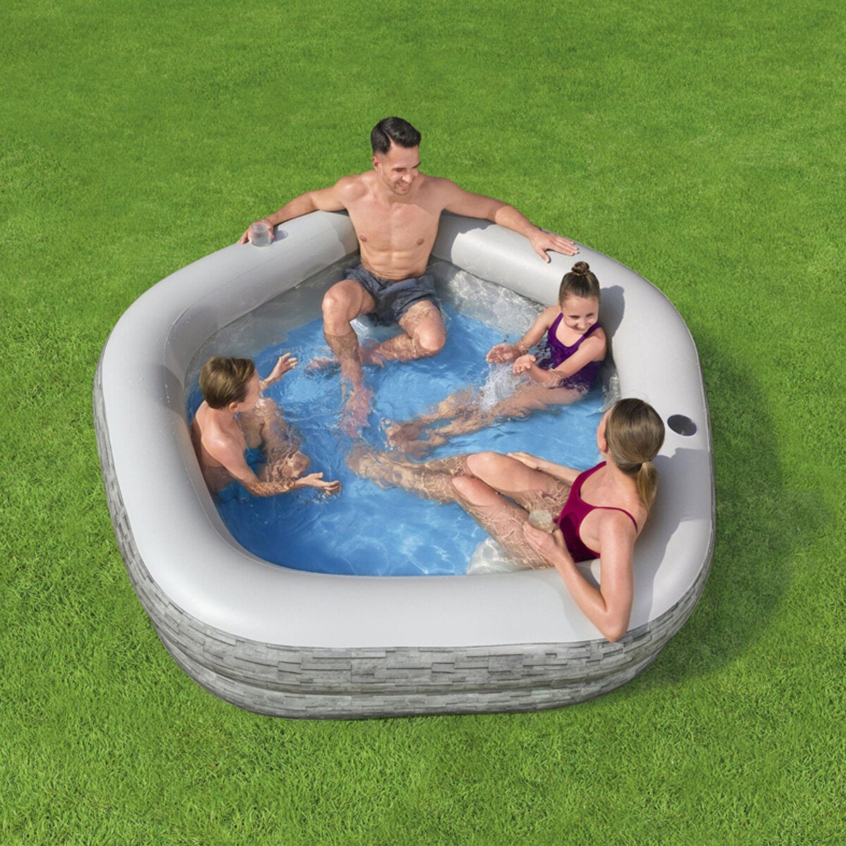 Bestway TruPrint Stone Inflatable 2.13 m x 2.06 m x 53 cm Family Pool Bestway TruPrint Stone Inflatable 2.13 m x 2.06 m x 53 cm Family Pool