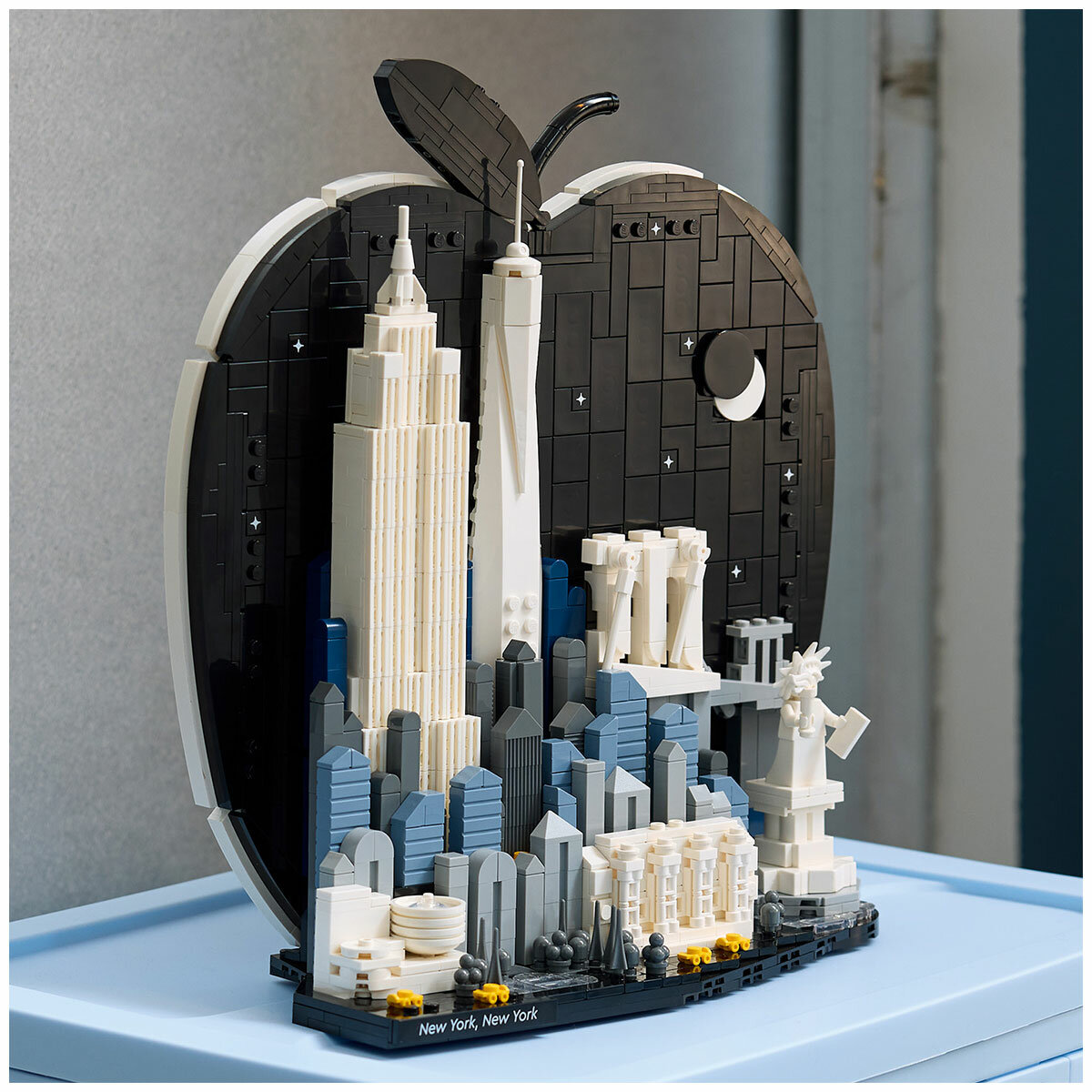 LEGO Architecture New York City – The Big Apple Model 21066 LEGO Architecture New York City – The Big Apple Model 21066