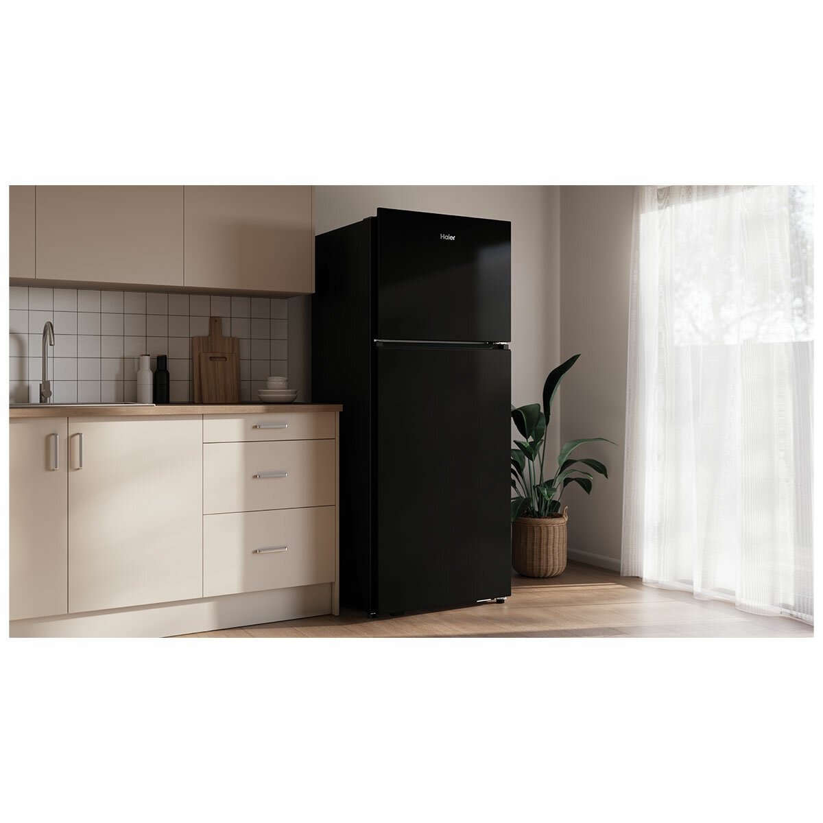 Haier 443L 300 Series Refrigerator Top Freezer Black HRF450TG