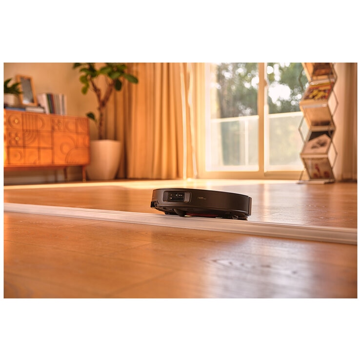 Roborock Saros Z70 Vacuum Cleaner Black RRSZ705203BLK