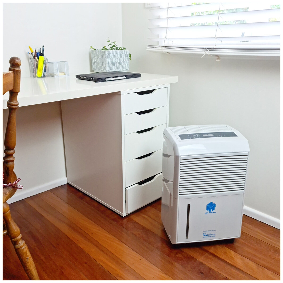 Ausclimate NWT Large 35L Dehumidifier