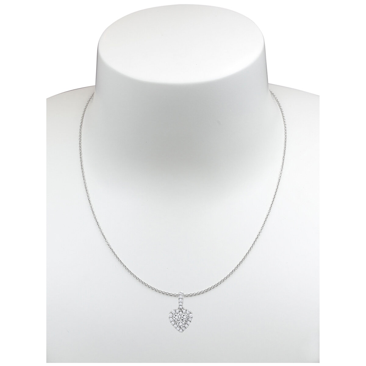 18KT White Gold 0.31ctw Diamond Heart Halo Pendant