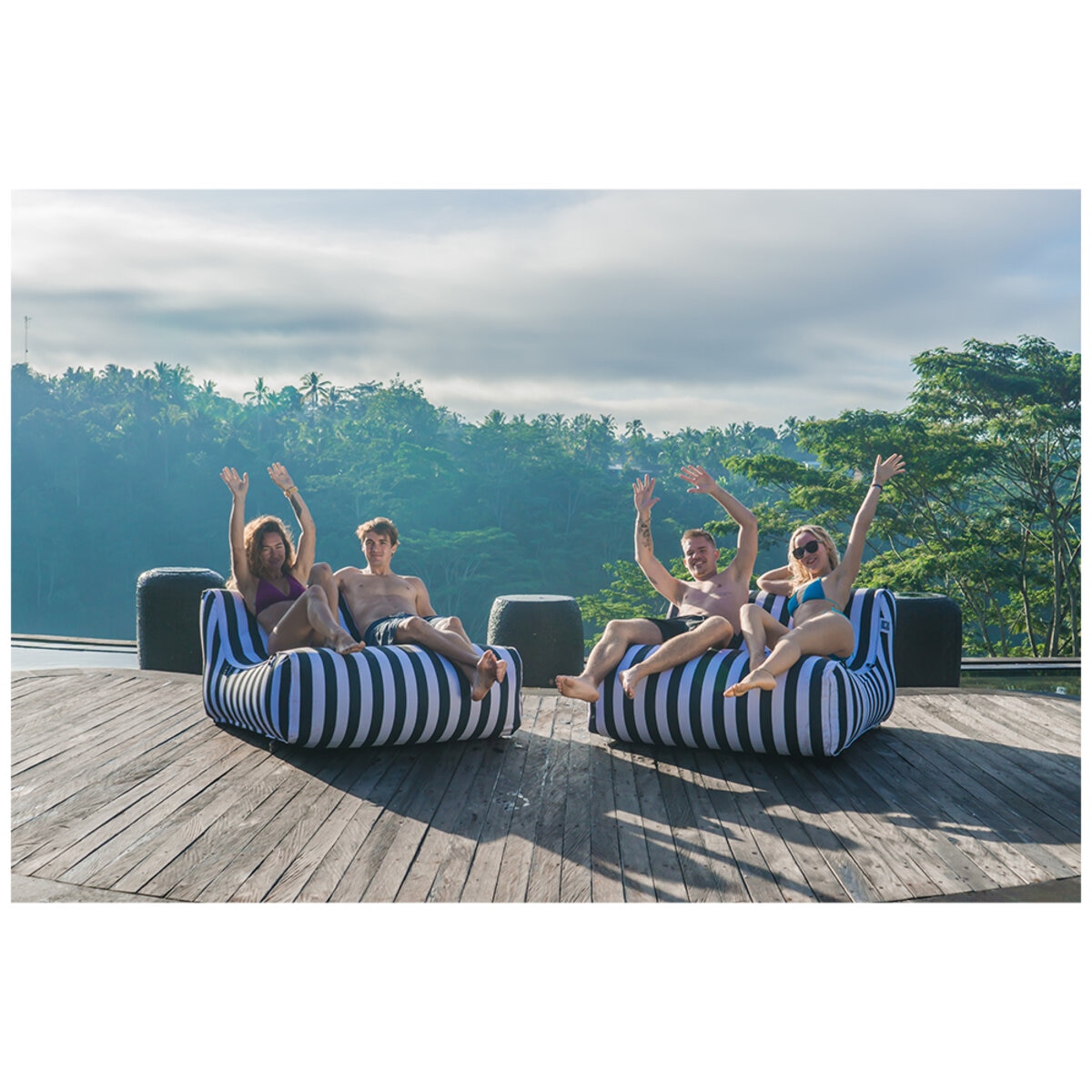 Acquaboss Luxe Lounger