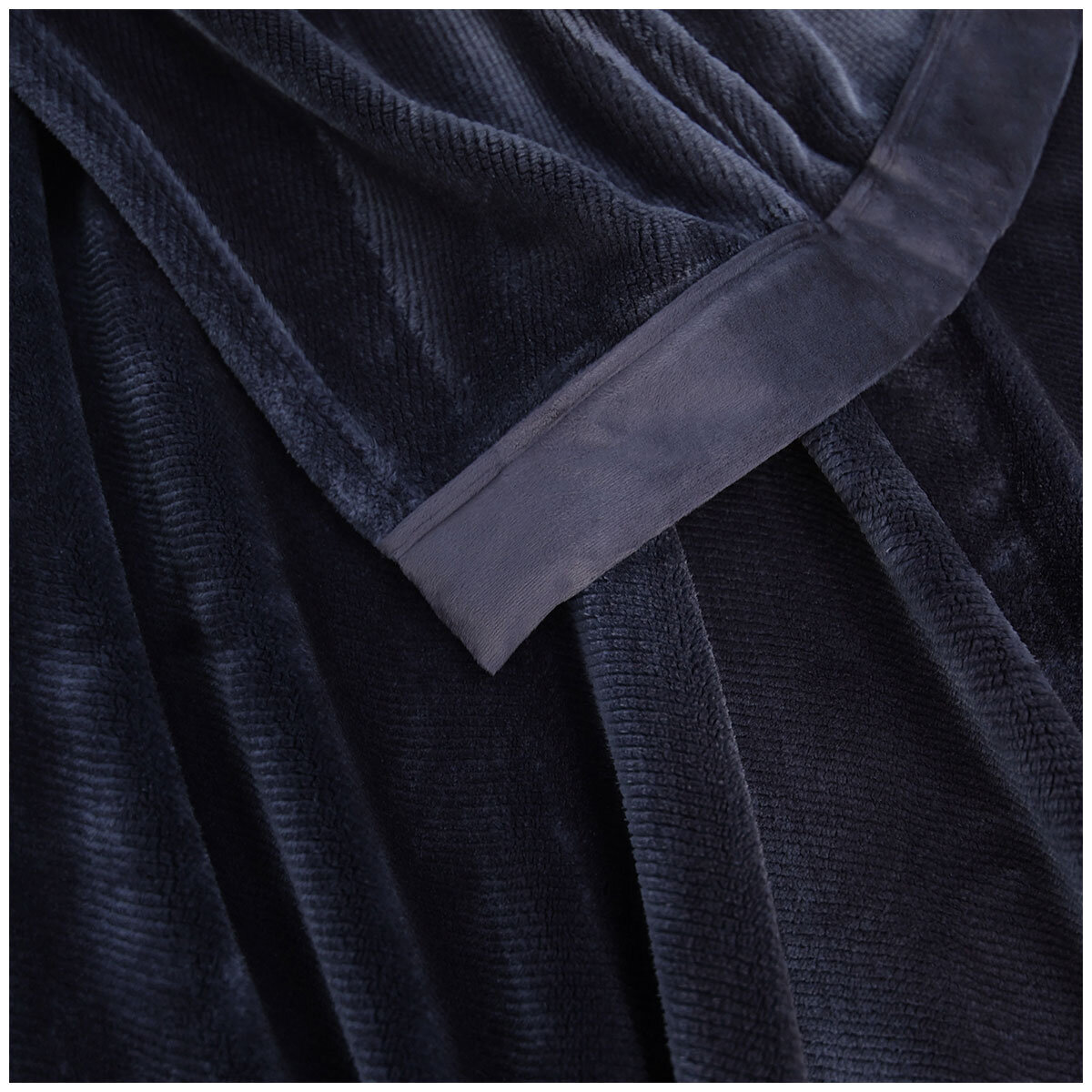Kirkland Signature Plush Blanket King Overture