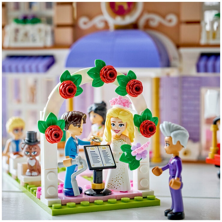 LEGO Friends Heartlake City Grand Hotel 42704