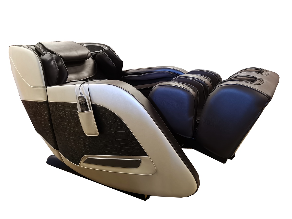 Iyume 6602 Massage Chair - Brown