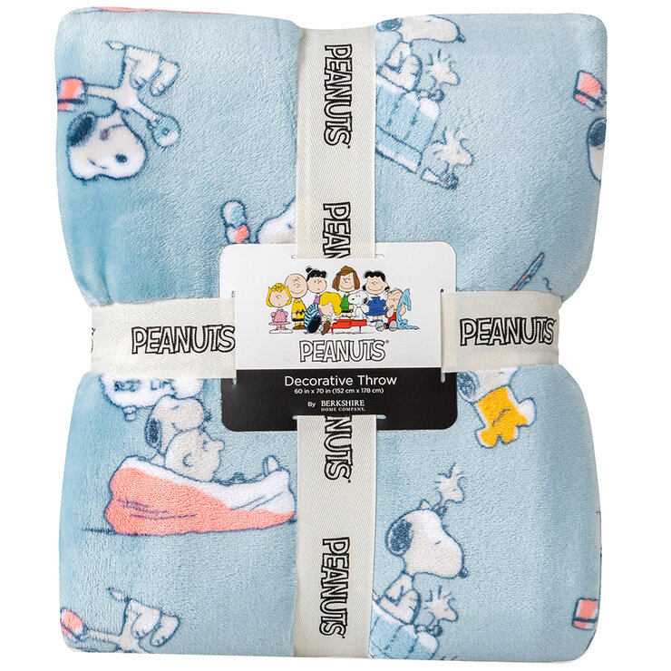 Berkshire Peanuts Throw 152cm x 178cm