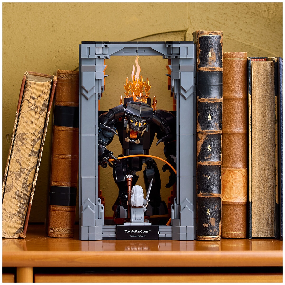 LEGO Icons The Lord of the Rings Balrog Book Nook 10367