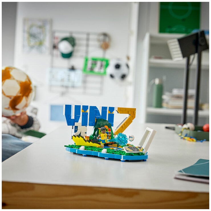 LEGO Editions Vini Jr. Football Highlights 43027