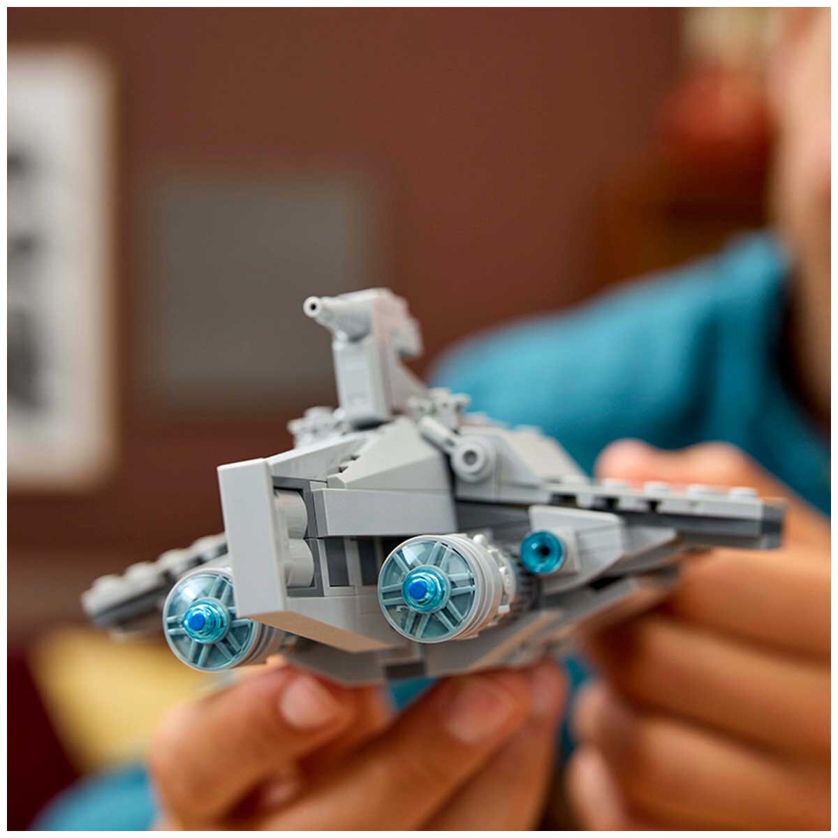 LEGO Star Wars Acclamator-Class Assault Ship, Buildable Starship Model 75404