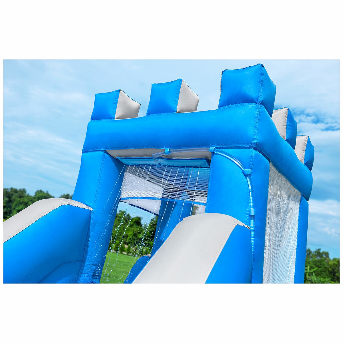 H2OGO! Fort Soakington Mega Water Park 6.13M x 4.53M x 2.54M H2OGO! Fort Soakington Mega Water Park 6.13M x 4.53M x 2.54M