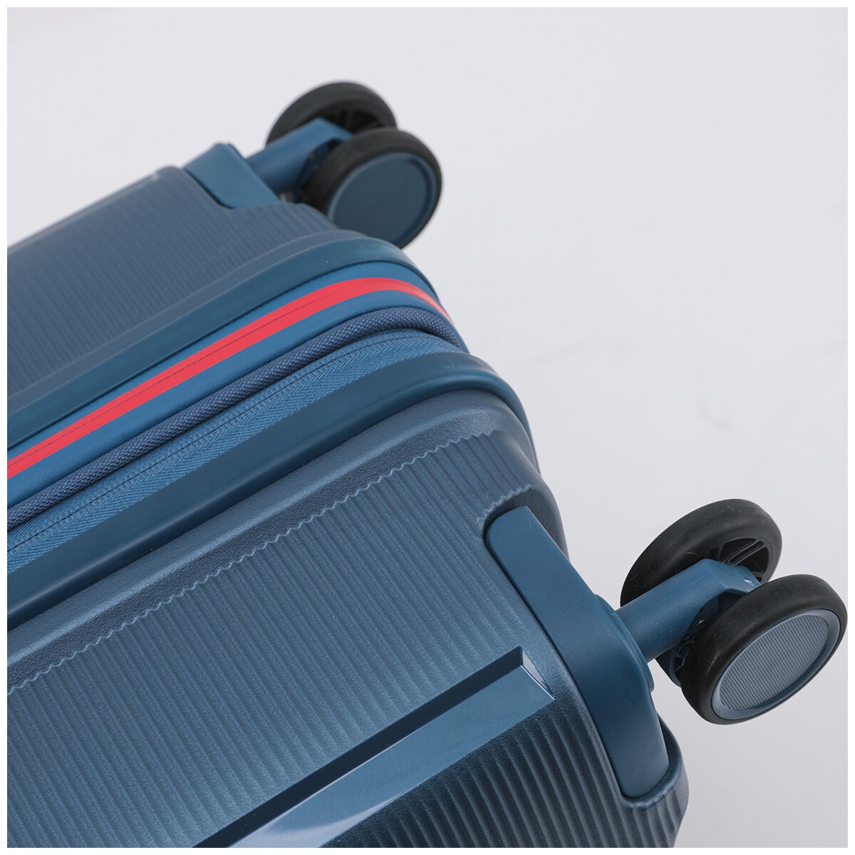 Tosca Bel-Air 3 Piece Luggage Set Blue