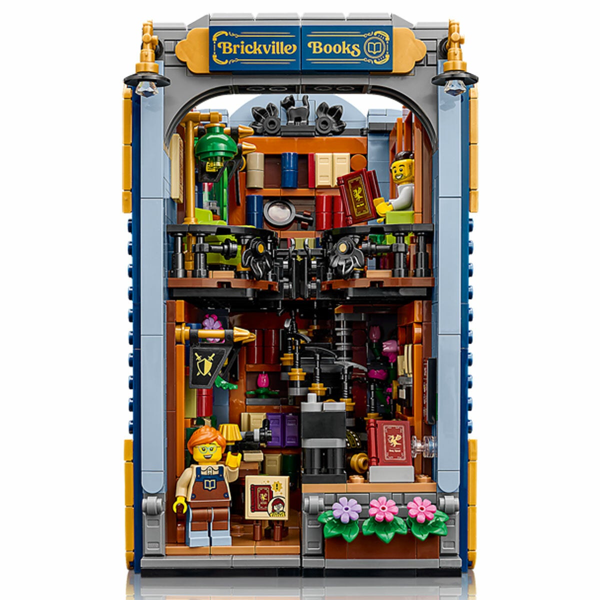 LEGO Icons Bookstore: Book Nook 11379 LEGO Icons Bookstore: Book Nook 11379