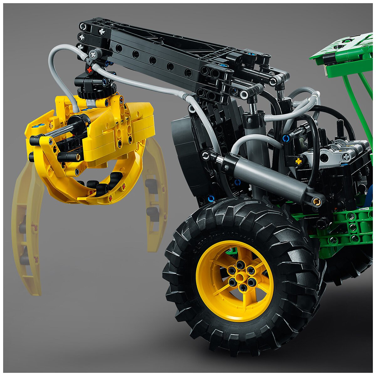 LEGO Technic John Deere 948L-II Skidder 42157